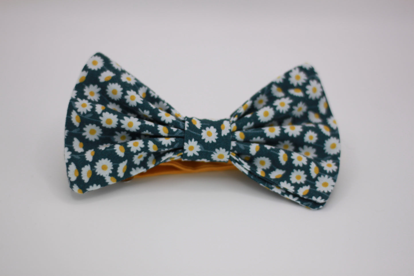 * Nœud Papillon Marguerite