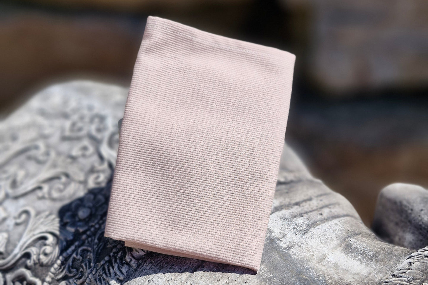pochette de costume de couleur nude en piqué de coton