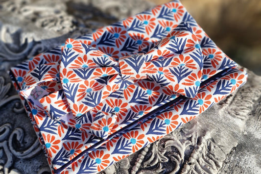 nœud papillon et pochette assortie motifs fleurs graphiques création artisanale française