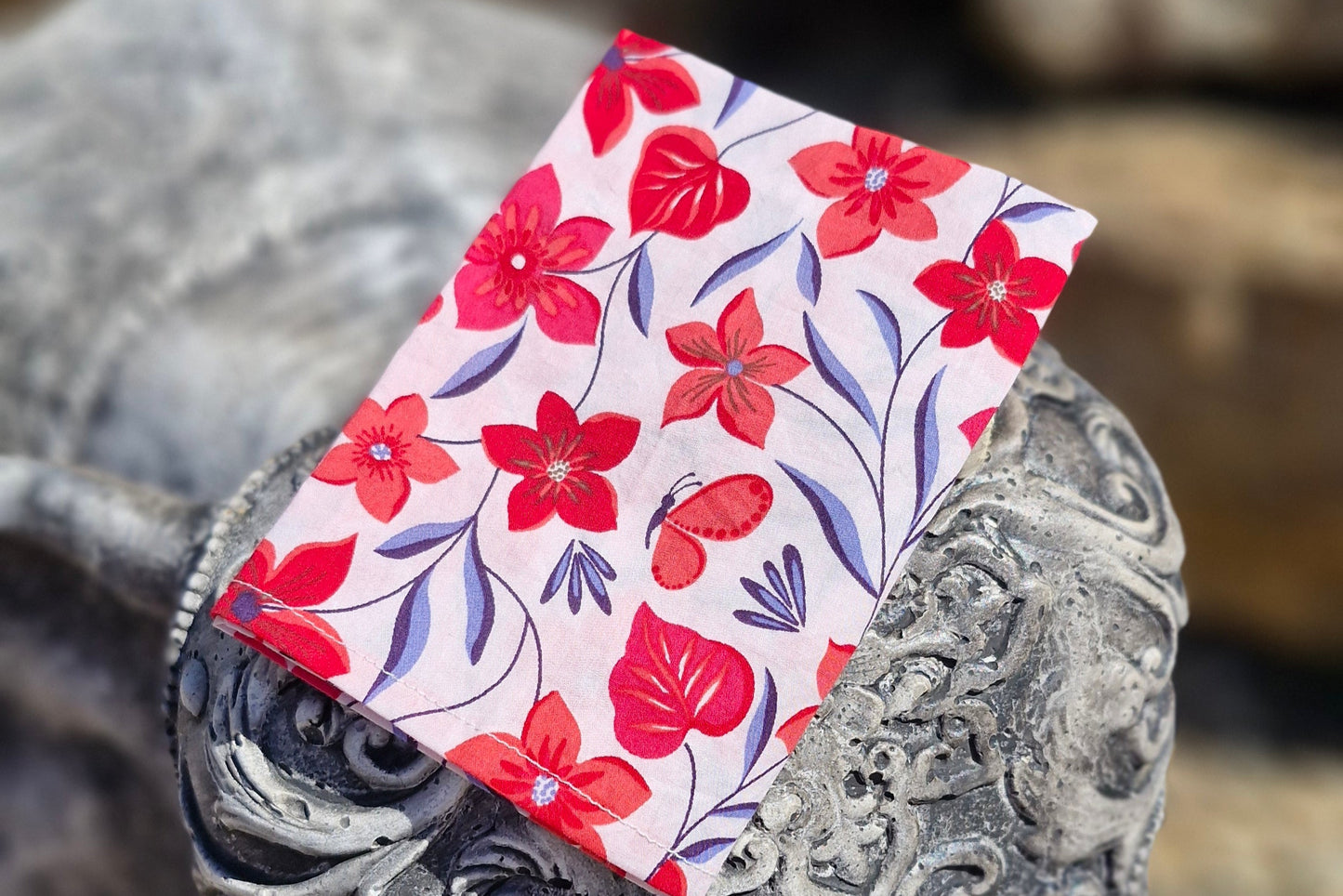 * Ensemble Nœud Papillon et Pochette Red Flowers