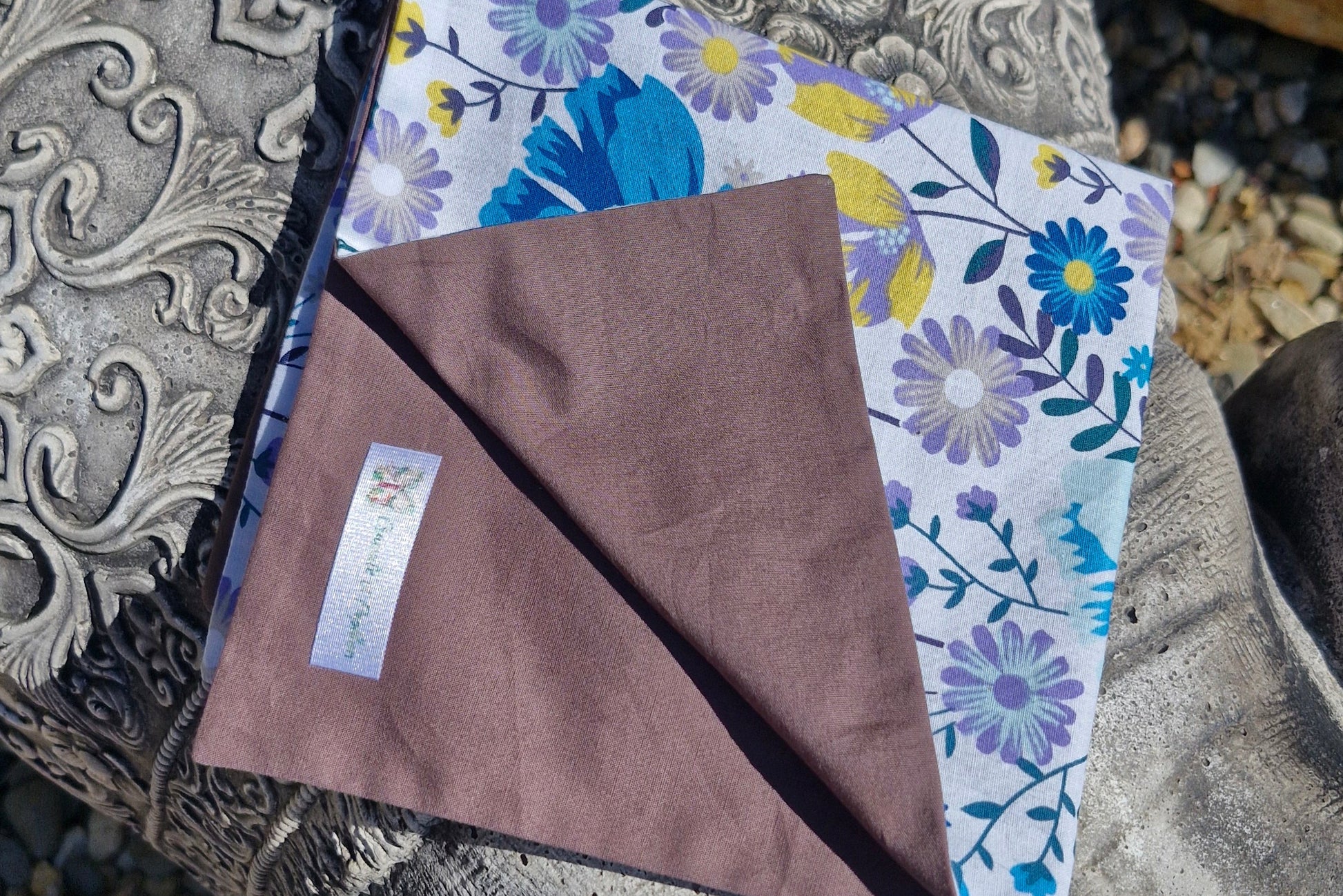 pochette de costume en coton fleurie bleue